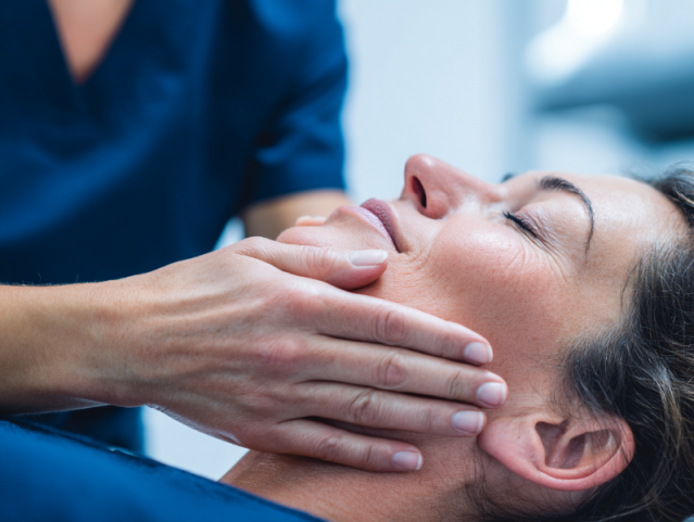 Kinésithérapeute Sarah El Otmani Kinésithérapeute Sarah El Otmani